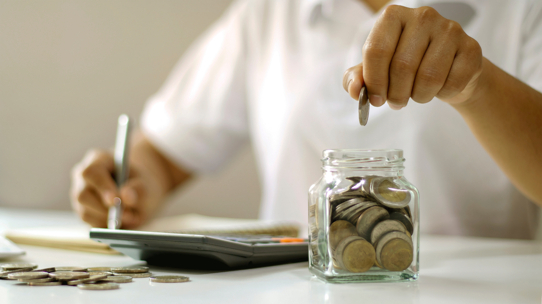 Debt Funds vs Fixed Deposits: Which Should You Choose?